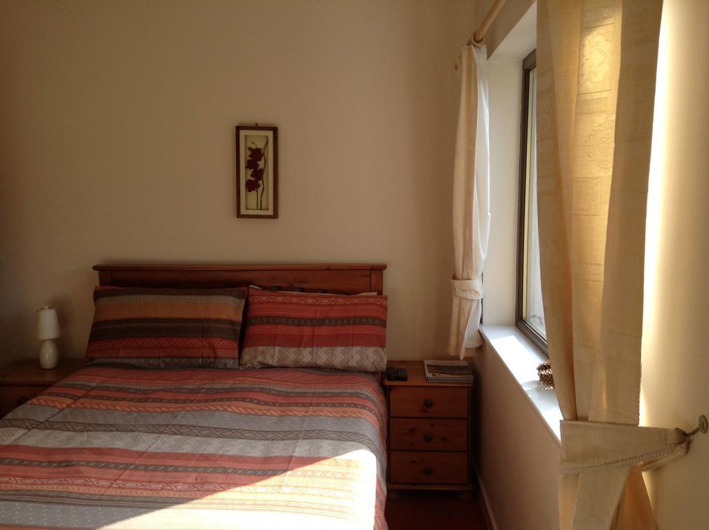 The Boat House Guesthouse Боут ъф Гартен Стая снимка