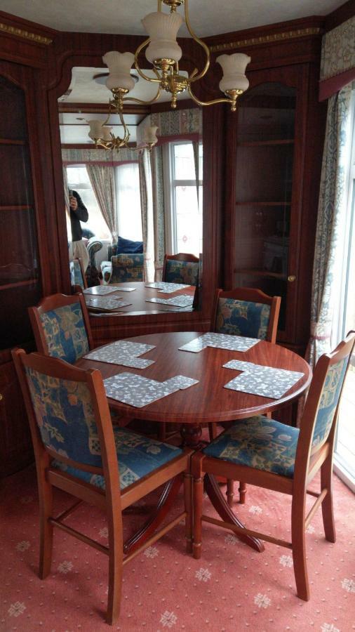 The Boat House Guesthouse Боут ъф Гартен Екстериор снимка