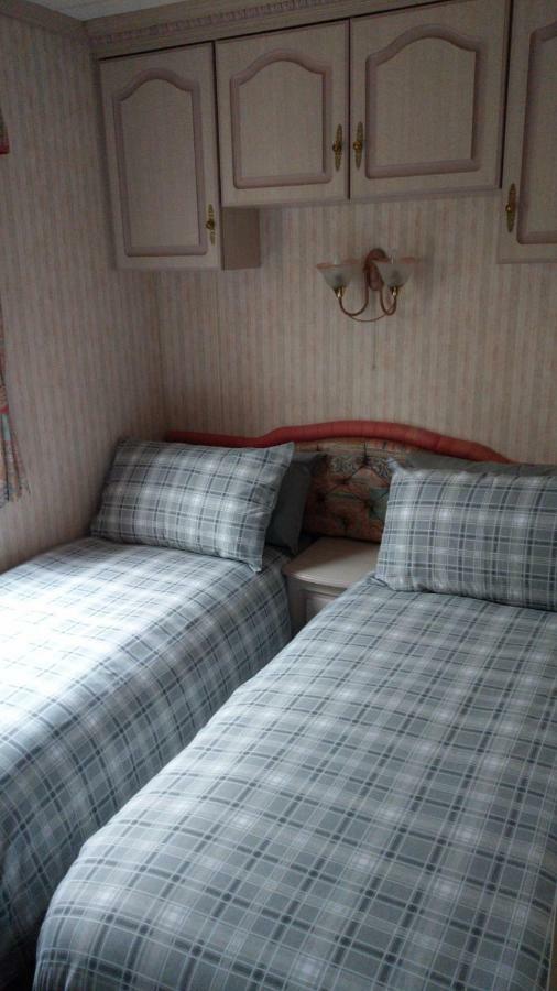 The Boat House Guesthouse Боут ъф Гартен Екстериор снимка